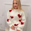 Sweter oversizowy LOVE czerwone serca biały