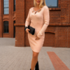 Sukienka sweterkowa mini BELIVE pudrowy róż
